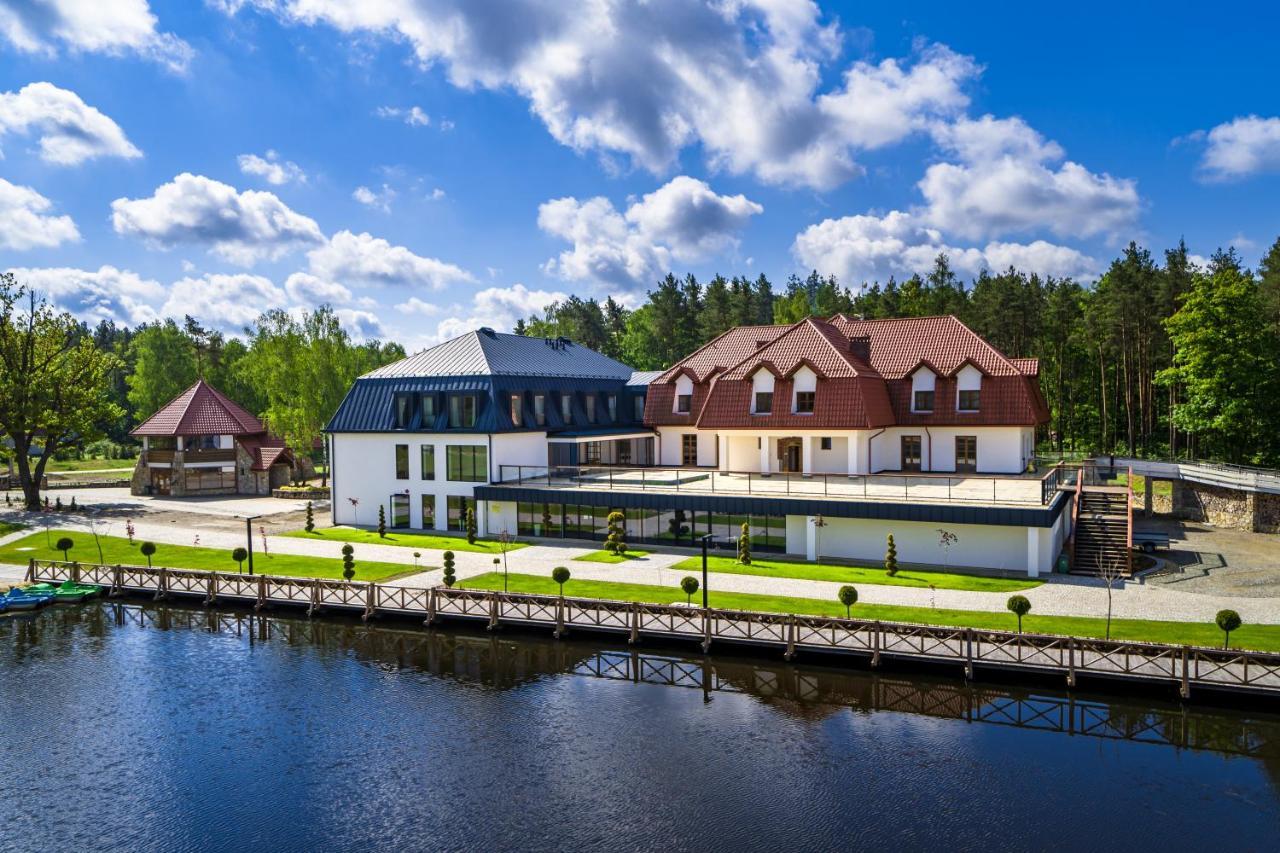 Debowy Dwor Hotell Ruda Rozaniecka Eksteriør bilde